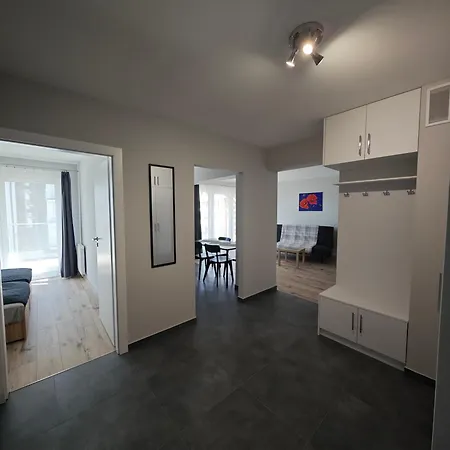Apartment Maki